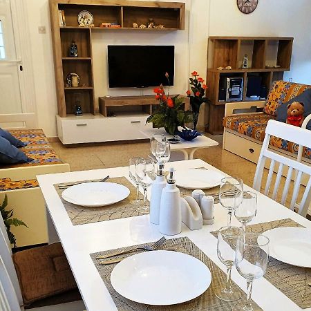 Easystay Two Bedroom Apartment Larnaca Ngoại thất bức ảnh